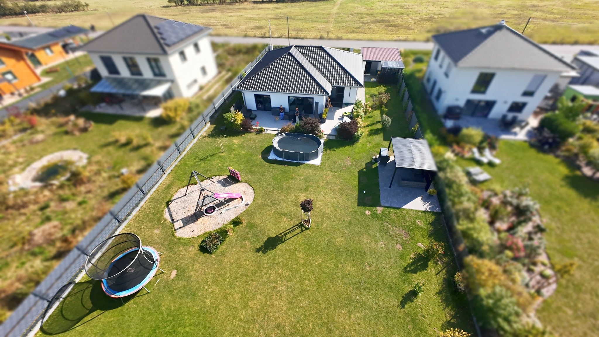 Bungalow mit Garten aus der Luft · Ansicht 2