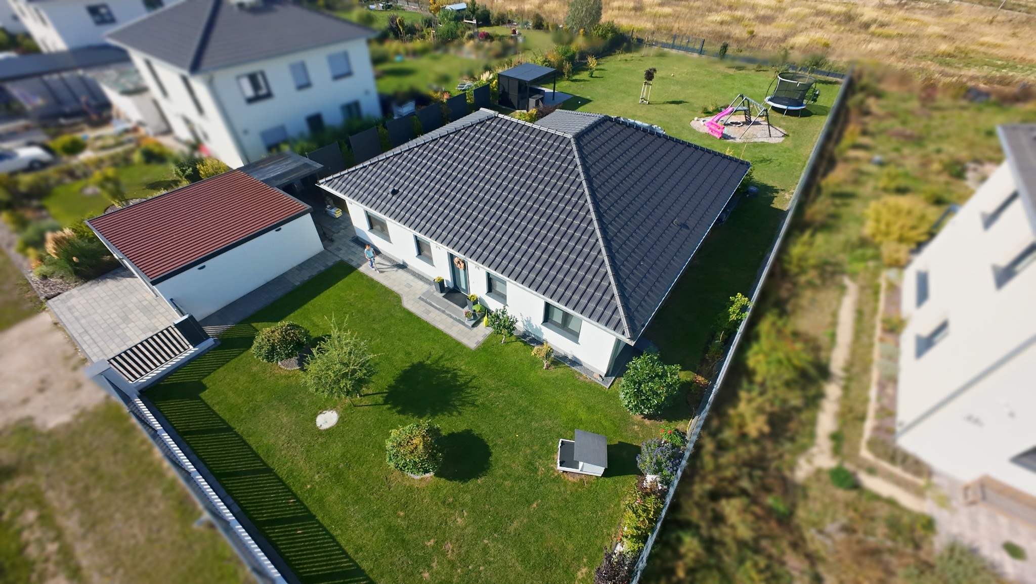 Bungalow mit Garten aus der Luft · Ansicht 4